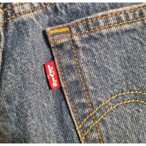 Levi's 501 Women's Distressed Denim Shorts W28 100% Cotton Boho 90s Y2K Street - Picture 8 of 10